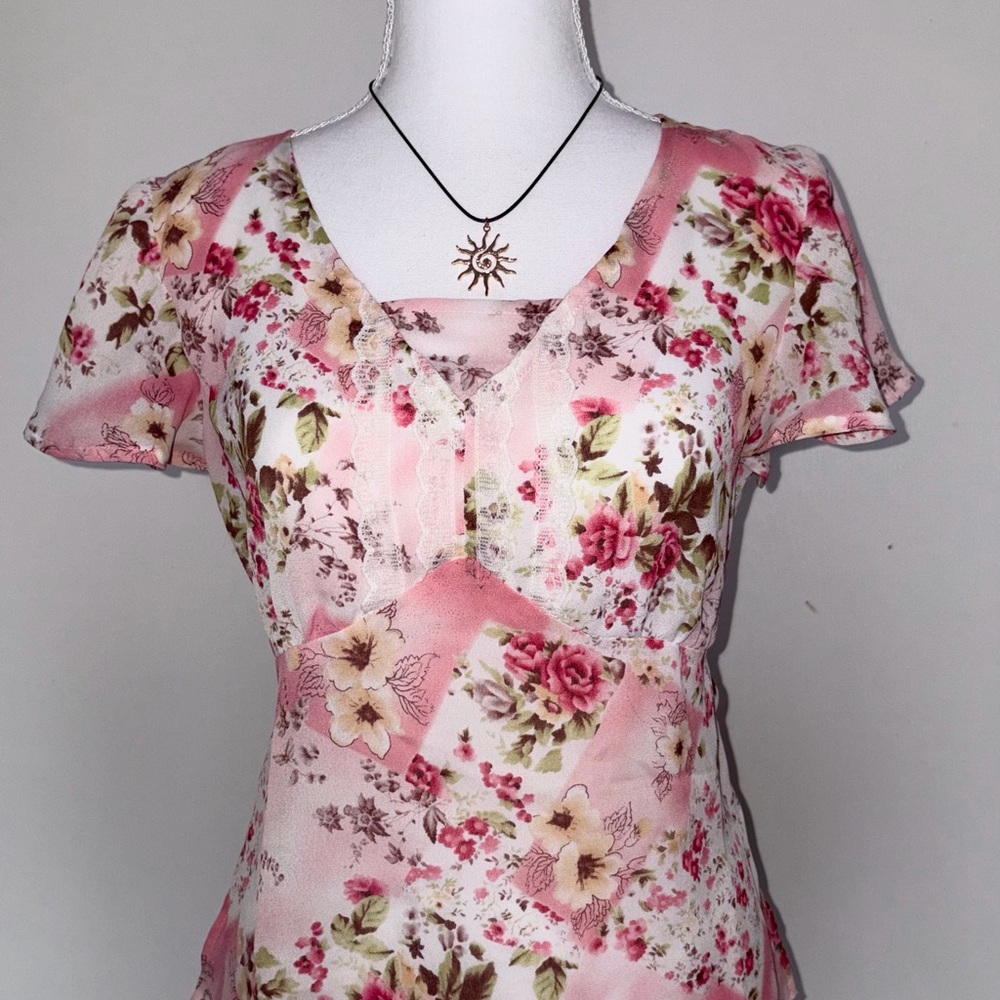 Floral V-Neck Short Sleeve Top - Pink